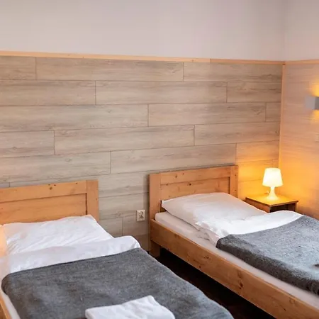 Goscinne Nad Jeziorem