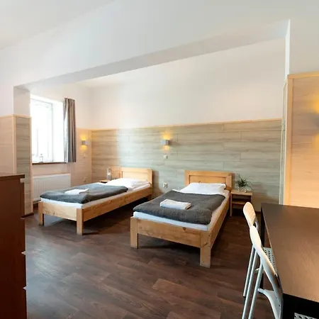 Aparthotel Goscinne Nad Jeziorem 3*