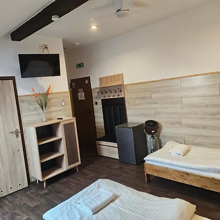 Goscinne Nad Jeziorem 3*