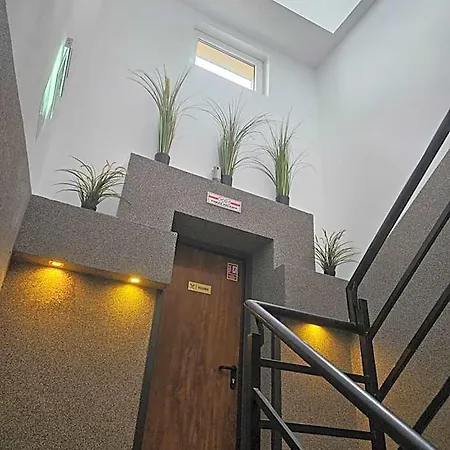 Aparthotel Goscinne Nad Jeziorem Tychy