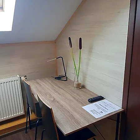 Goscinne Nad Jeziorem Aparthotel
