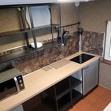 Goscinne Nad Jeziorem Aparthotel 3*