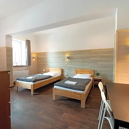 Aparthotel Goscinne Nad Jeziorem 3*