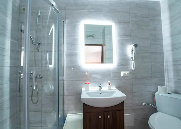 Goscinne Nad Jeziorem Apart Otel