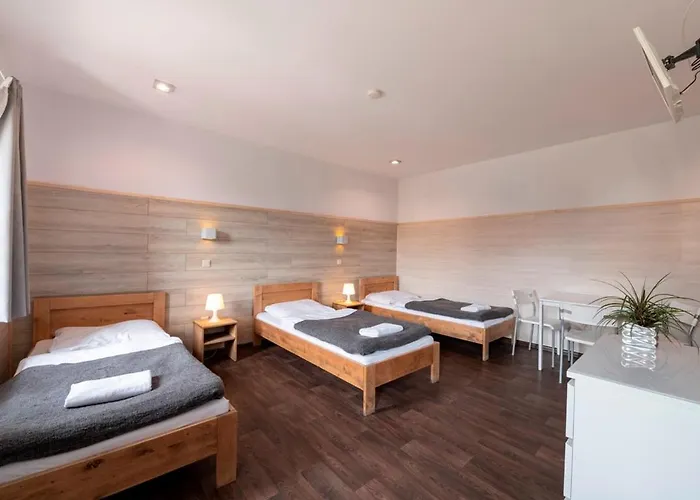 Goscinne Nad Jeziorem Tychy