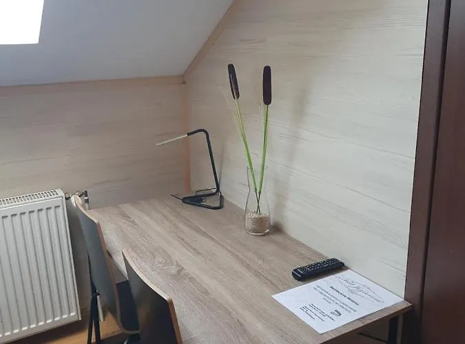 Goscinne Nad Jeziorem 3* Tychy