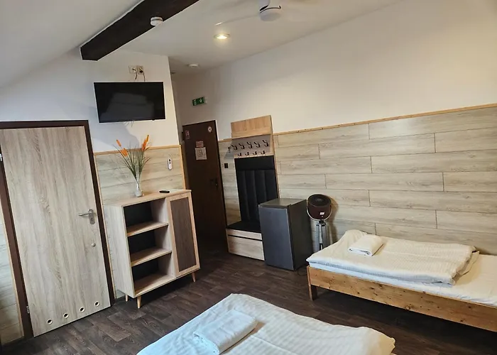 Goscinne Nad Jeziorem 3*